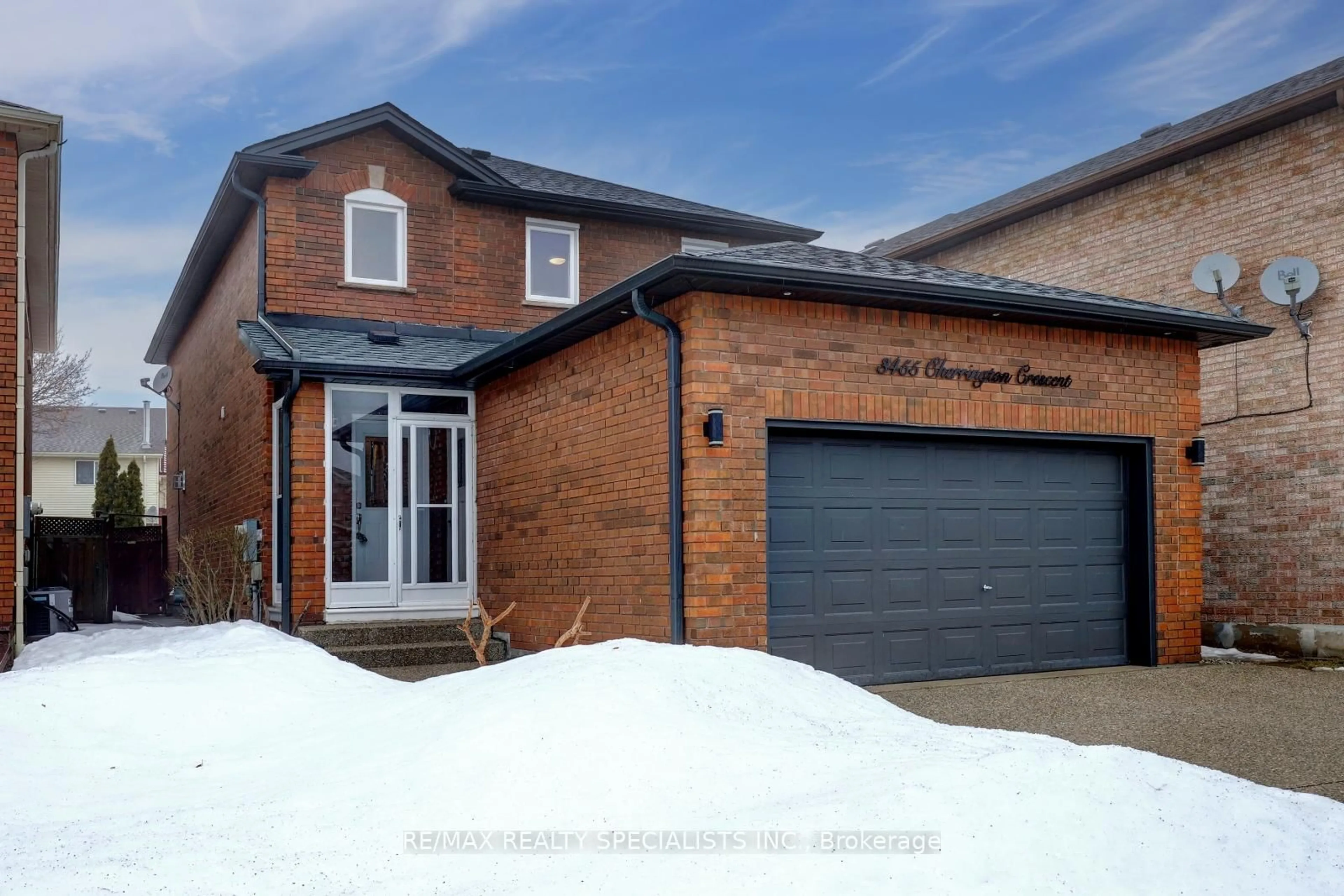 Home with brick exterior material, street for 3455 Cherrington Cres, Mississauga Ontario L5L 5B9