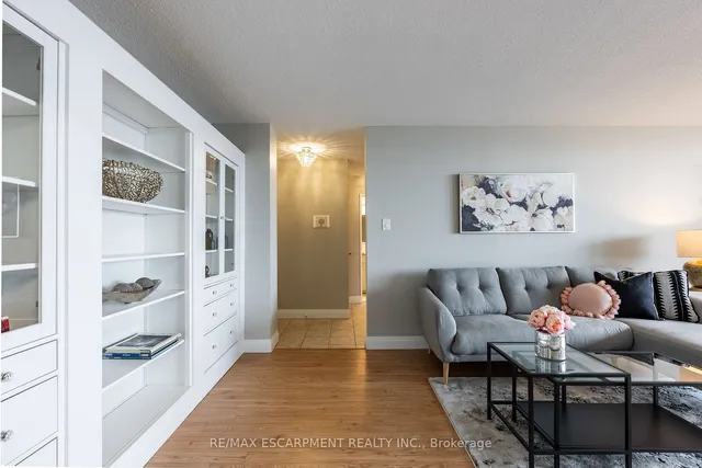 Additional property image - 2055 Upper Middle Rd Unit 306
