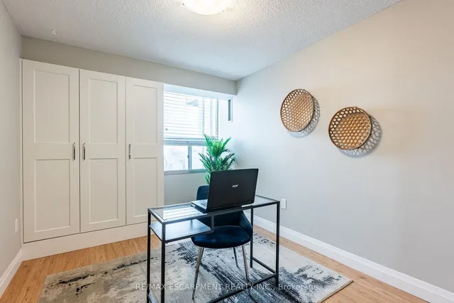 Additional property image - 2055 Upper Middle Rd Unit 306