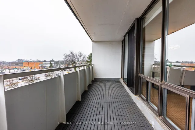 Additional property image - 2055 Upper Middle Rd Unit 306