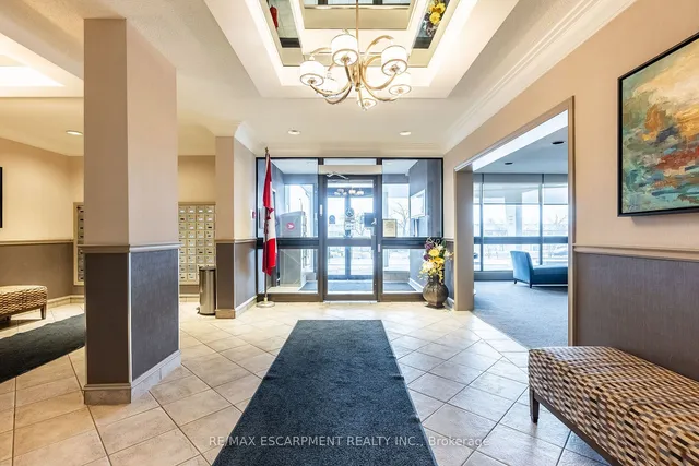 Additional property image - 2055 Upper Middle Rd Unit 306