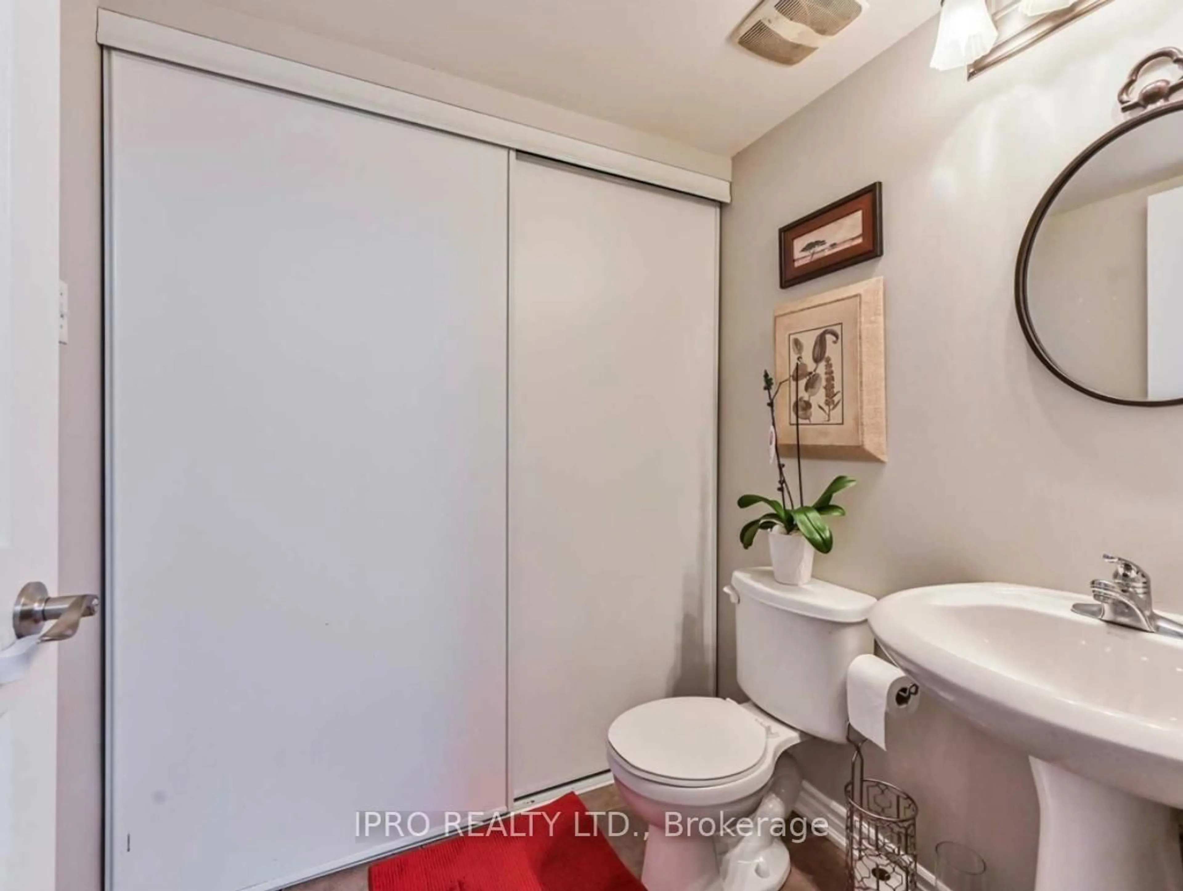 Standard bathroom, unknown for 85 George Appleton Way #1013, Toronto Ontario M3M 0A2