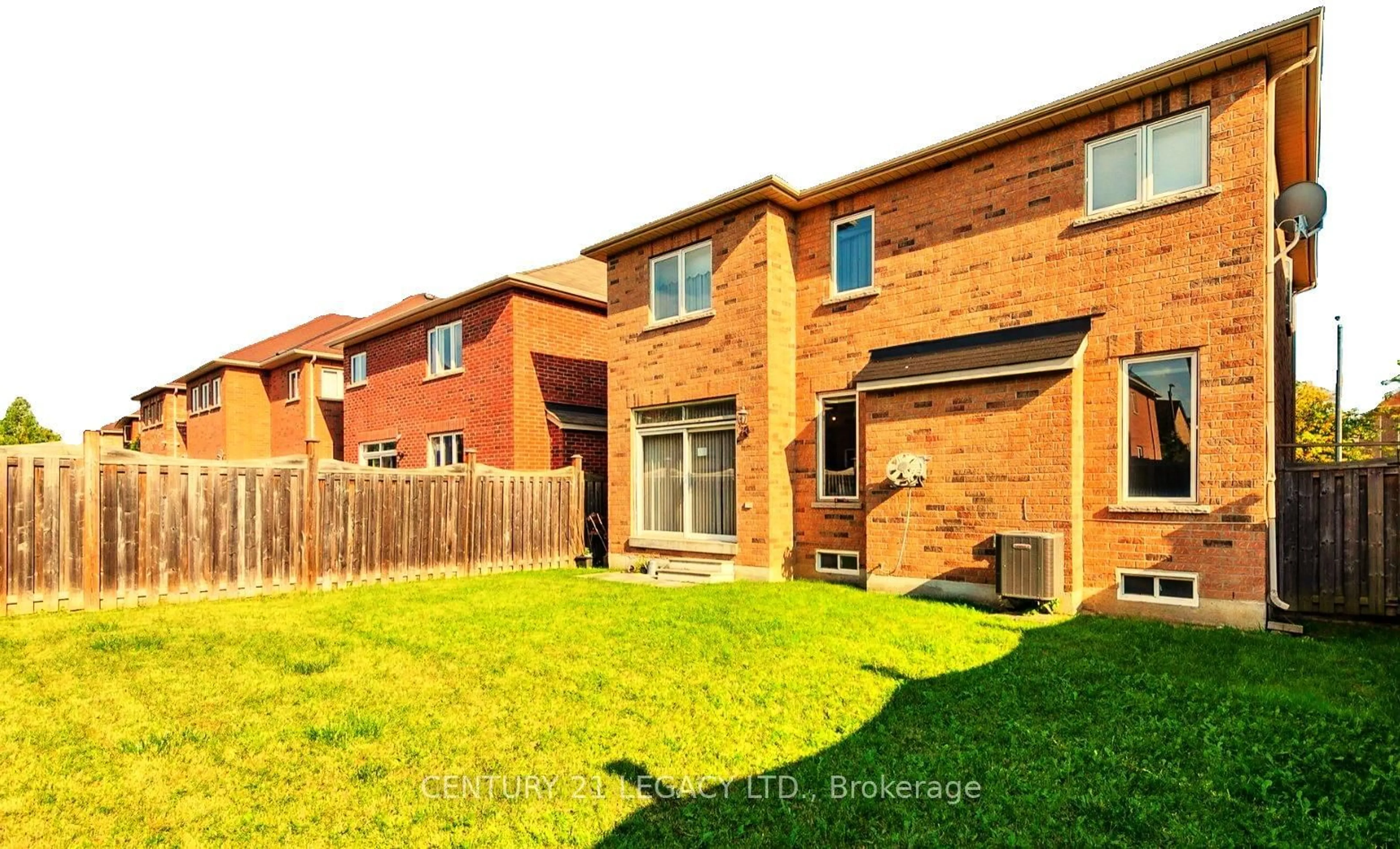 Unknown for 3208 Countess Cres, Mississauga Ontario L5M 0E2