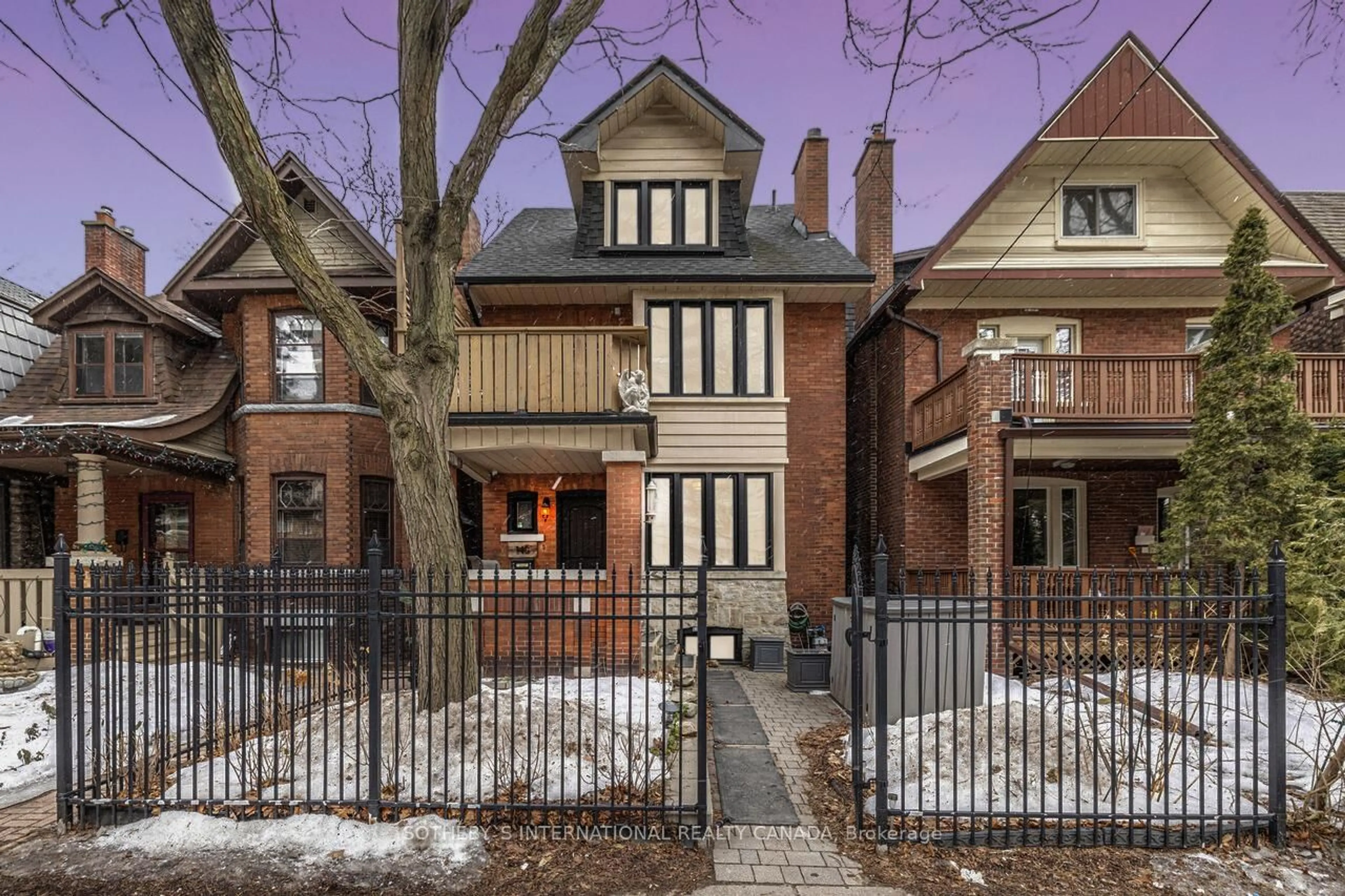 Home with brick exterior material, street for 140 Quebec Ave, Toronto Ontario M6P 2T7