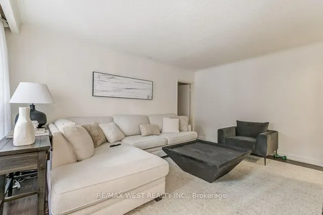 Additional property image - 136 Portland St