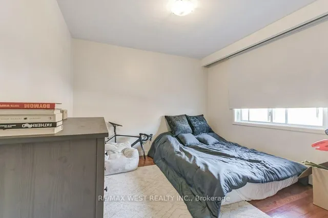 Additional property image - 136 Portland St