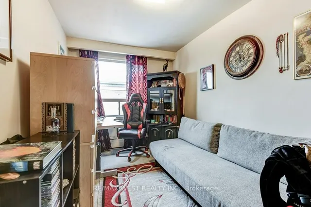 Additional property image - 136 Portland St