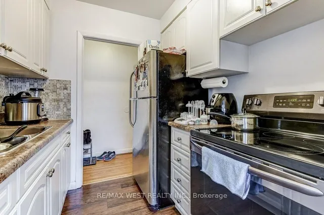 Additional property image - 136 Portland St