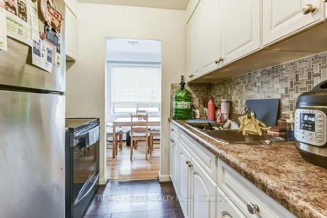 Additional property image - 136 Portland St