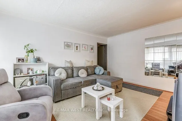 Additional property image - 136 Portland St