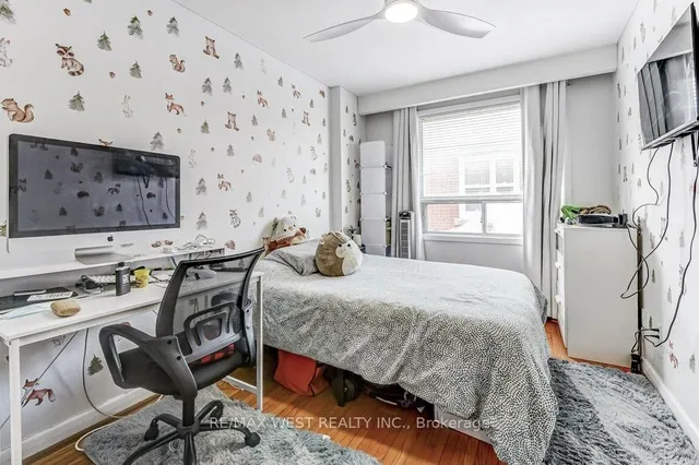 Additional property image - 136 Portland St