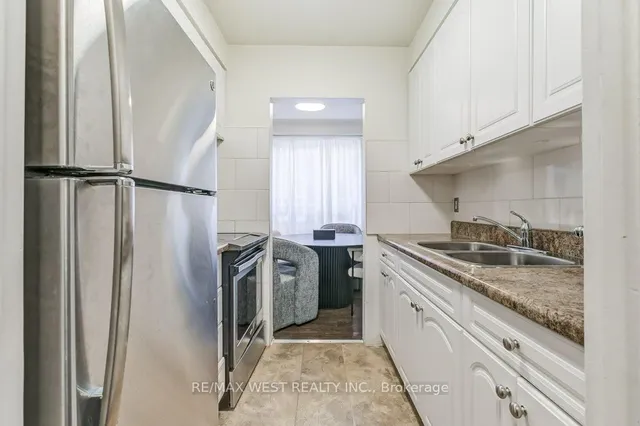 Additional property image - 136 Portland St