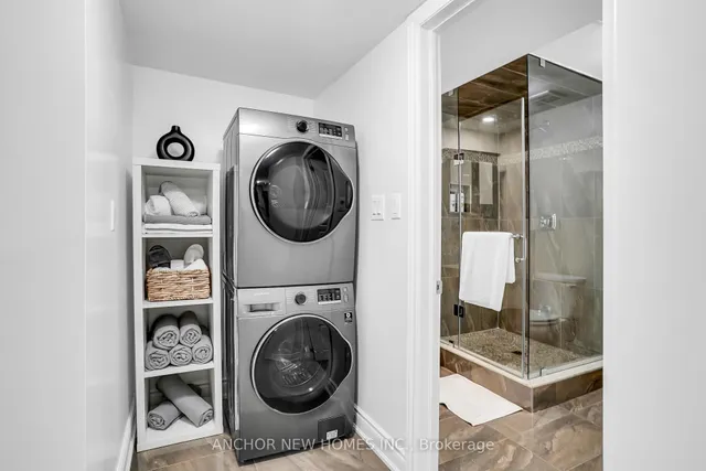 Additional property image - 15 New Hampshire Crt