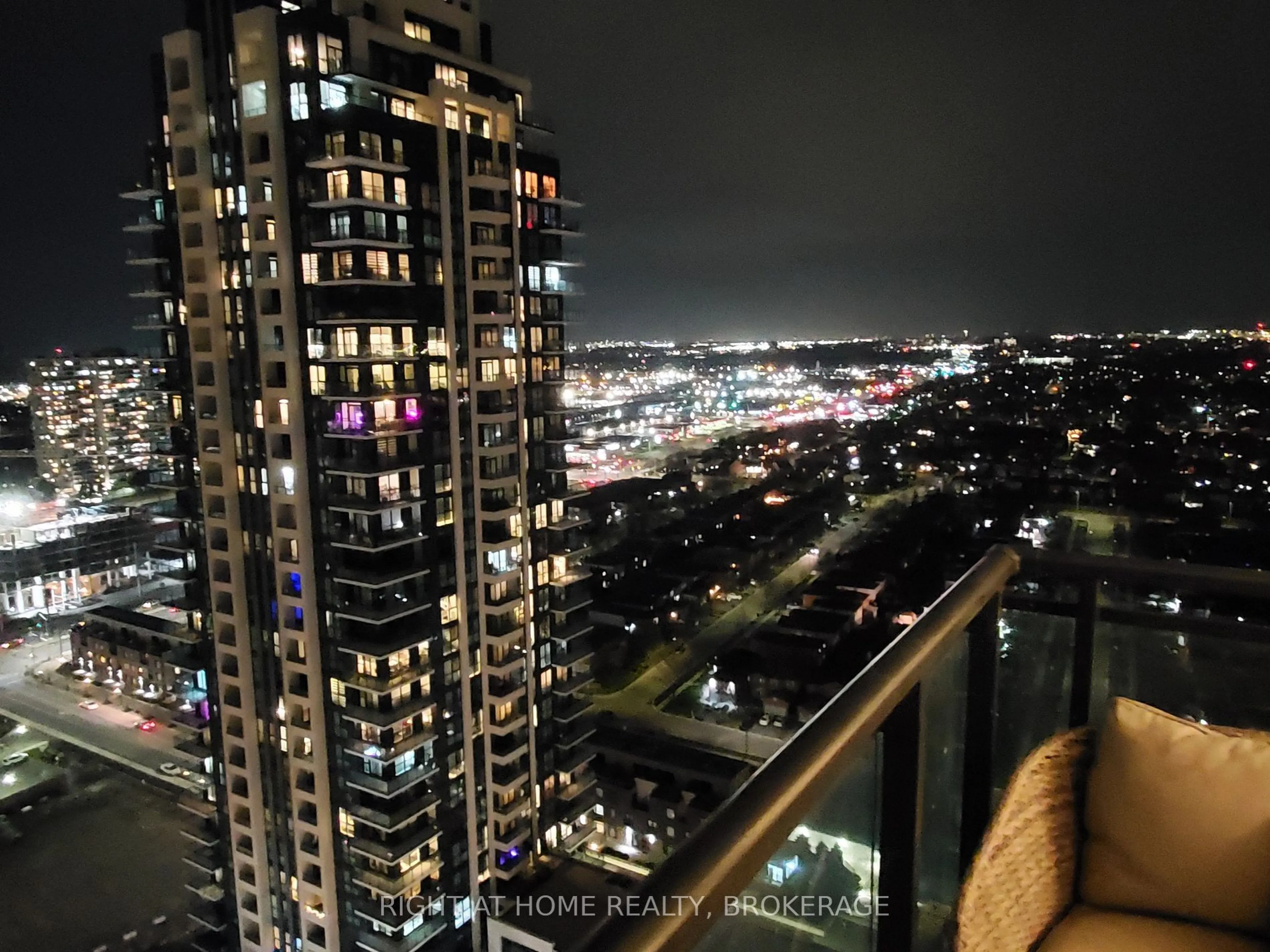 Balcony in the apartment, city buildings view from balcony for 4099 Brickstone Mews #2603, Mississauga Ontario L5B 0G2