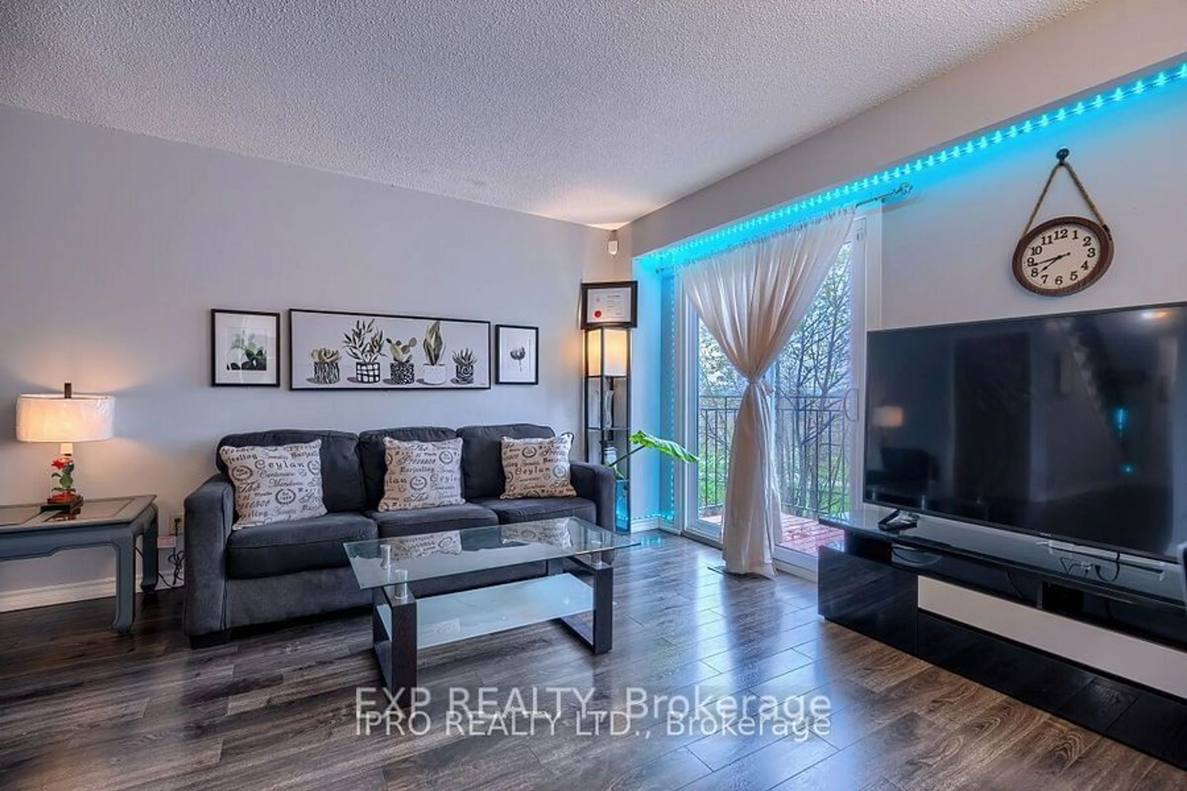 Living room with furniture, unknown for 42 Dawson Cres, Brampton Ontario L6V 3M5