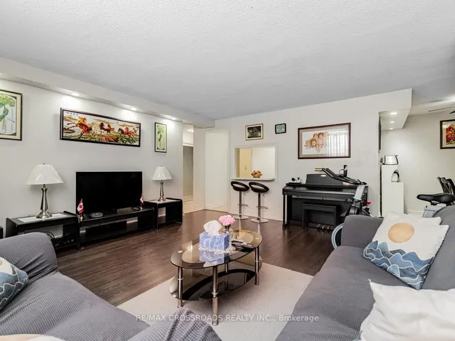Additional property image - 2645 Kipling Ave Unit 101