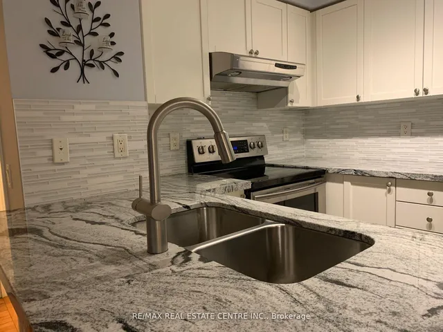 Additional property image - 25 Kingsbridge Garden Circ Unit 821