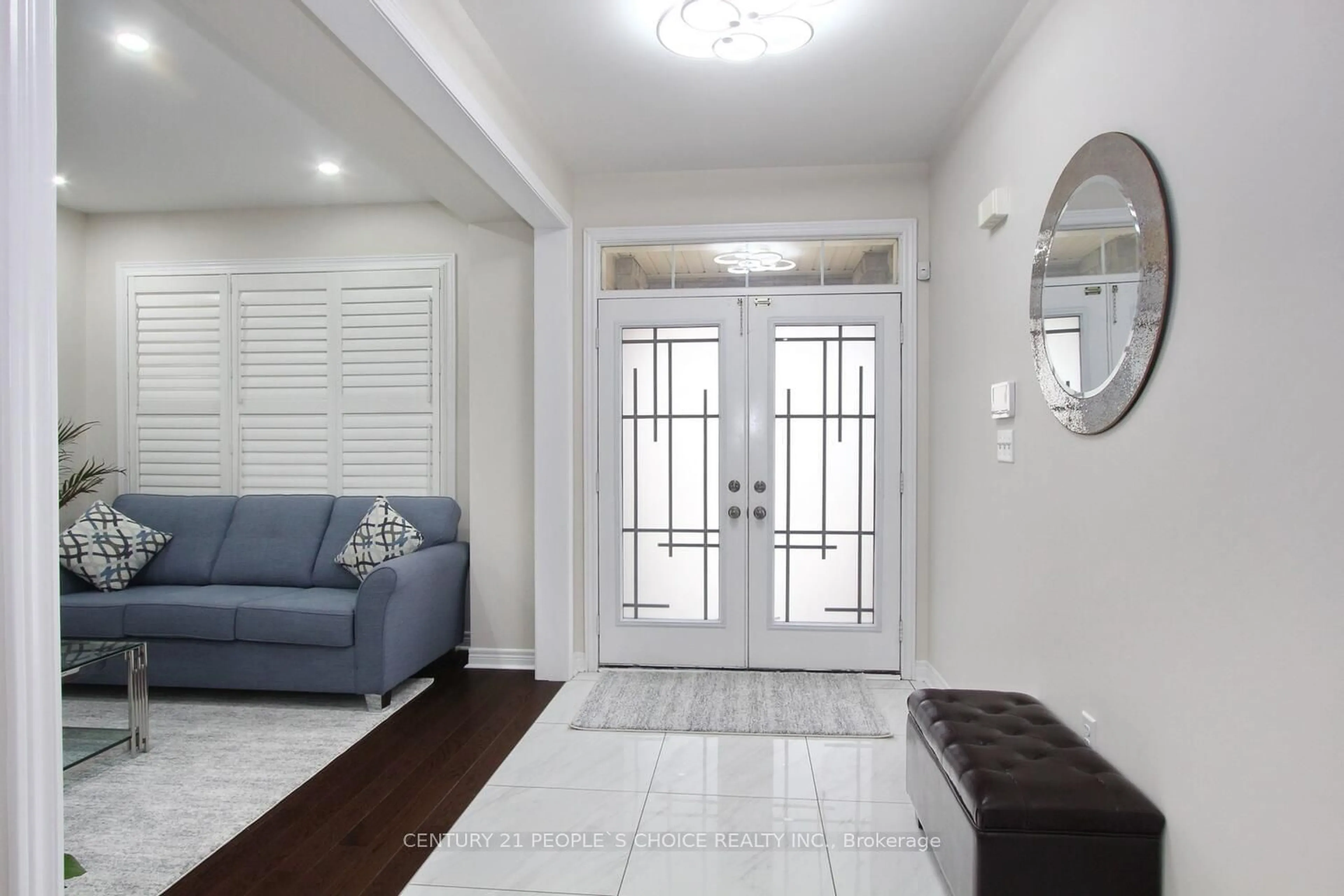 Indoor entryway for 67 Pellegrino Rd, Brampton Ontario L7A 4V7