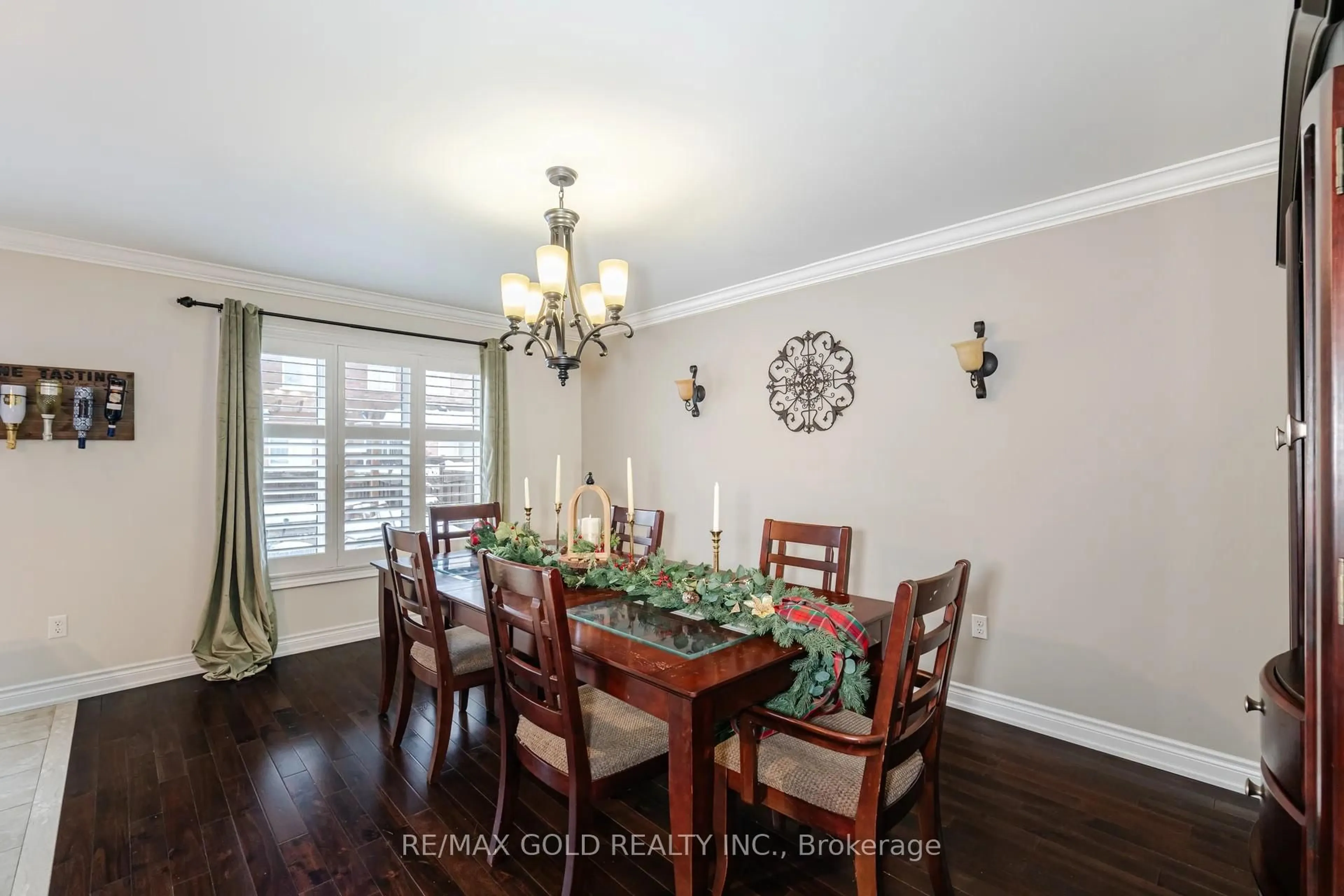 Dining room, wood/laminate floor for 91 Pomell Tr, Brampton Ontario L6P 3L6