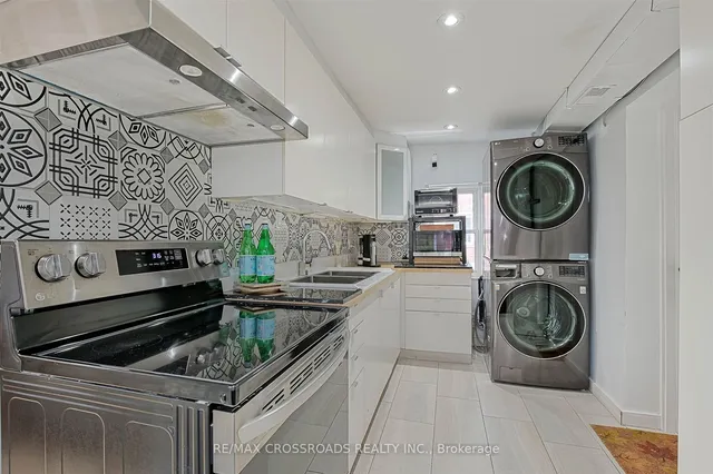 Additional property image - 105 Runnymede Rd