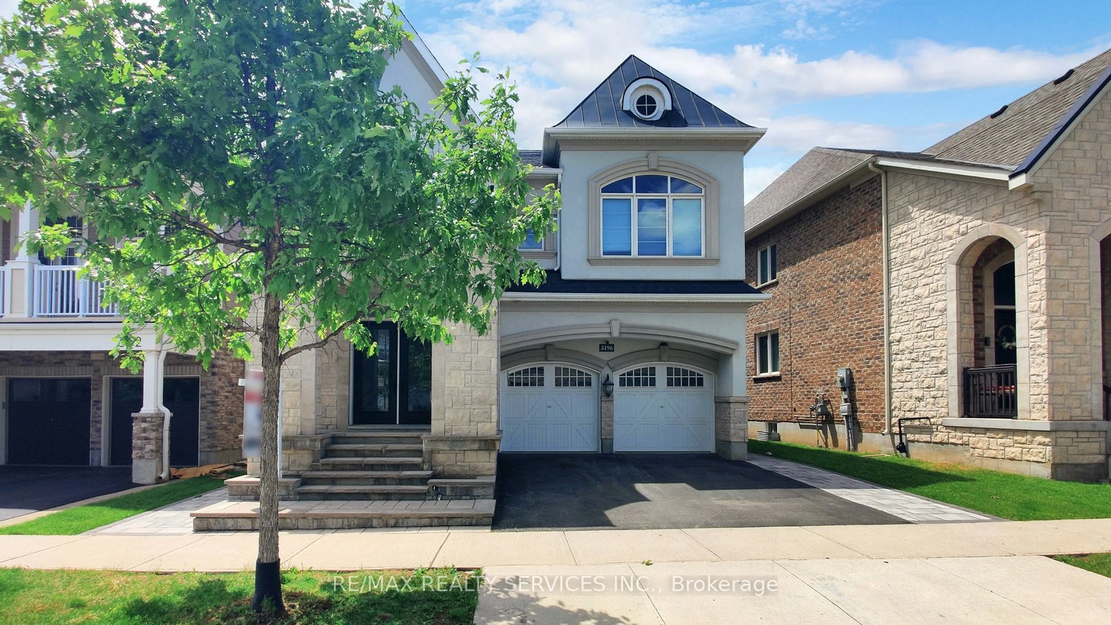 Home with brick exterior material, street for 3196 Carding Mill Tr, Oakville Ontario L6M 1L3