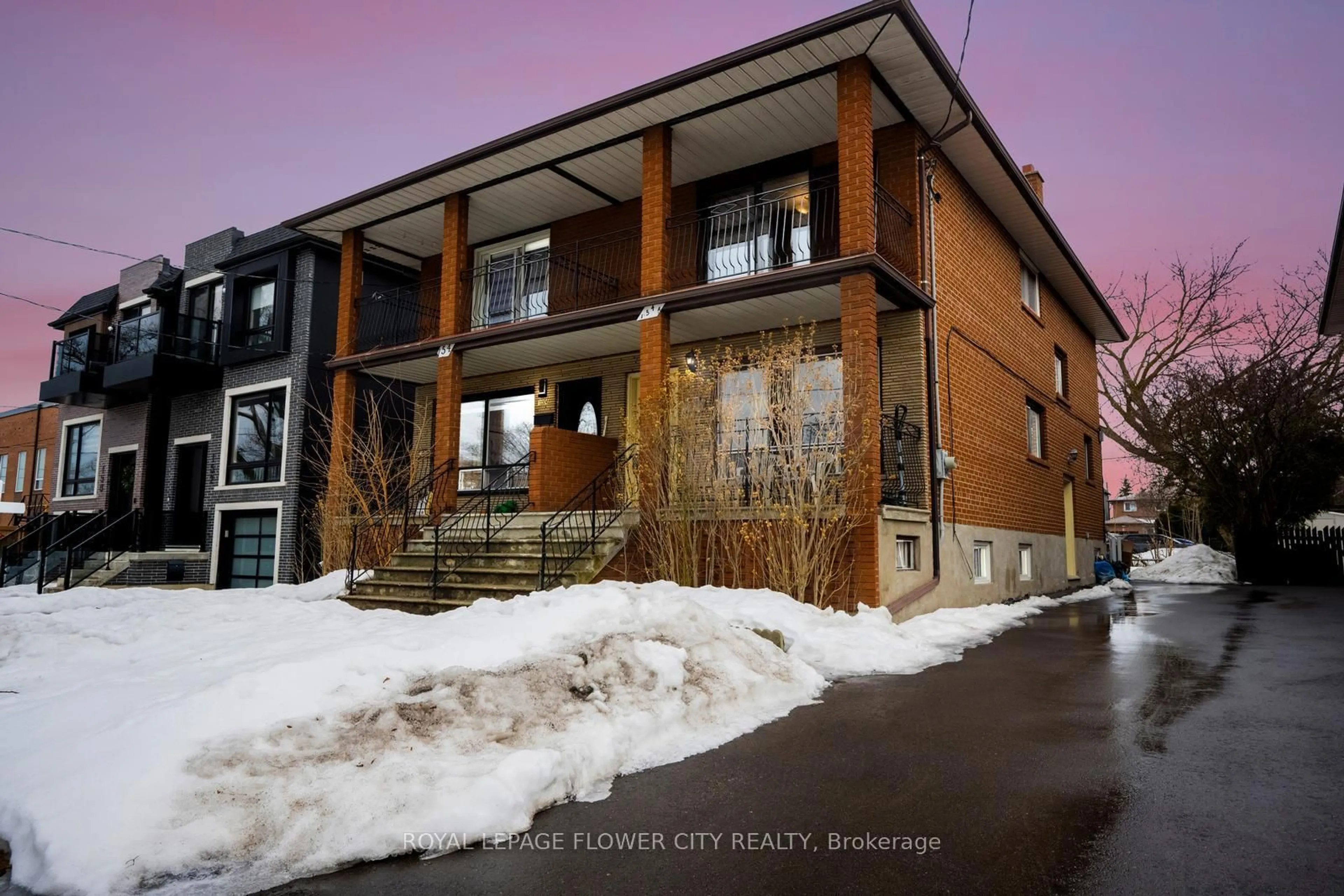 Home with brick exterior material, unknown for 154 Sheldon Ave #A, Toronto Ontario M8W 4L6