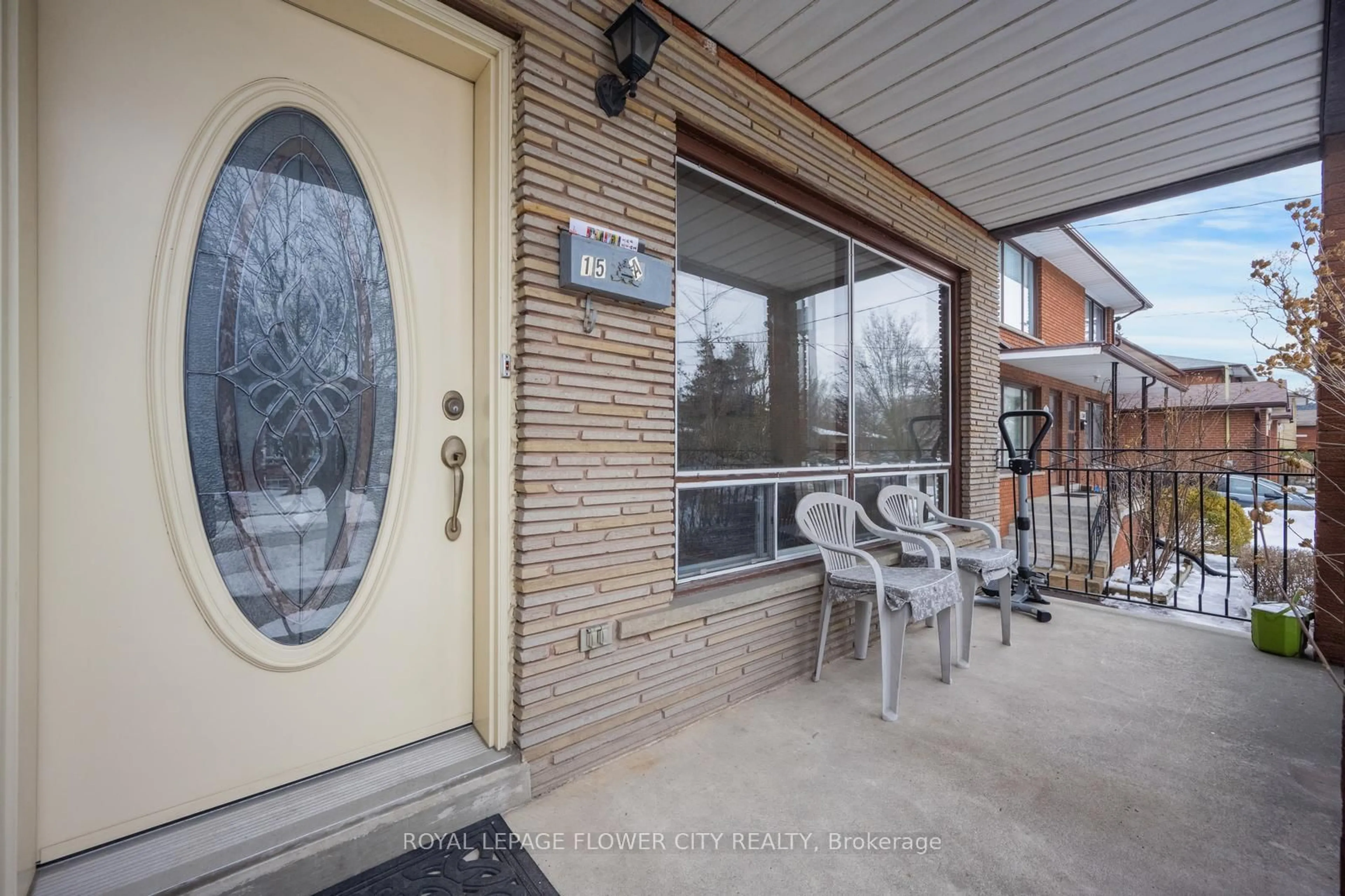 Patio, street for 154 Sheldon Ave #A, Toronto Ontario M8W 4L6