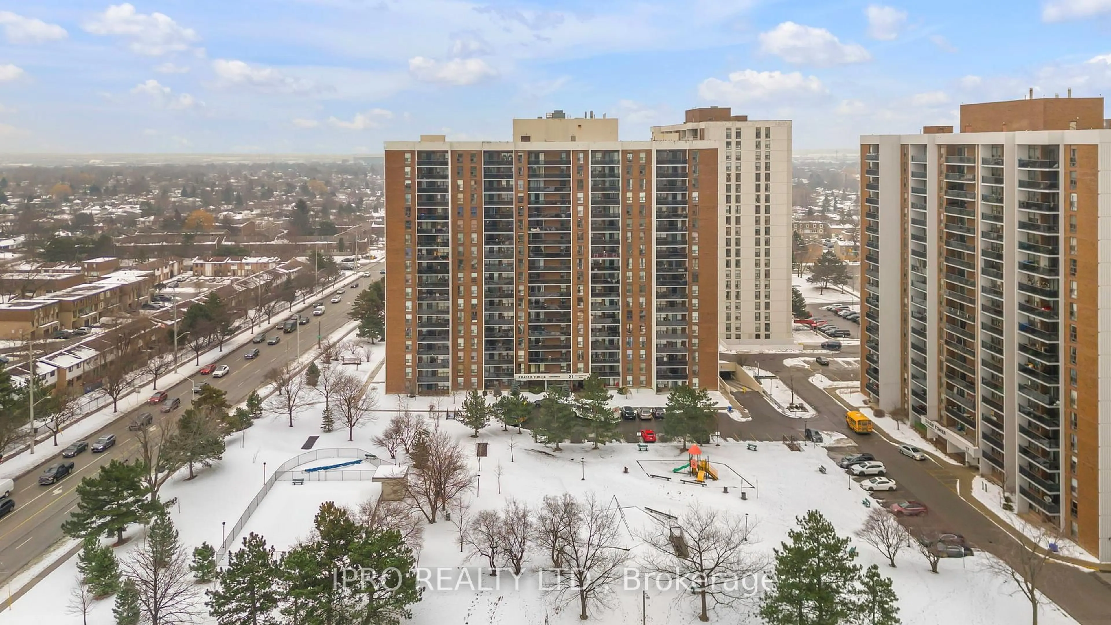 A pic from outside/outdoor area/front of a property/back of a property/a pic from drone, city buildings view from balcony for 21 Knightsbridge Rd #1903, Brampton Ontario L6T 3Y1