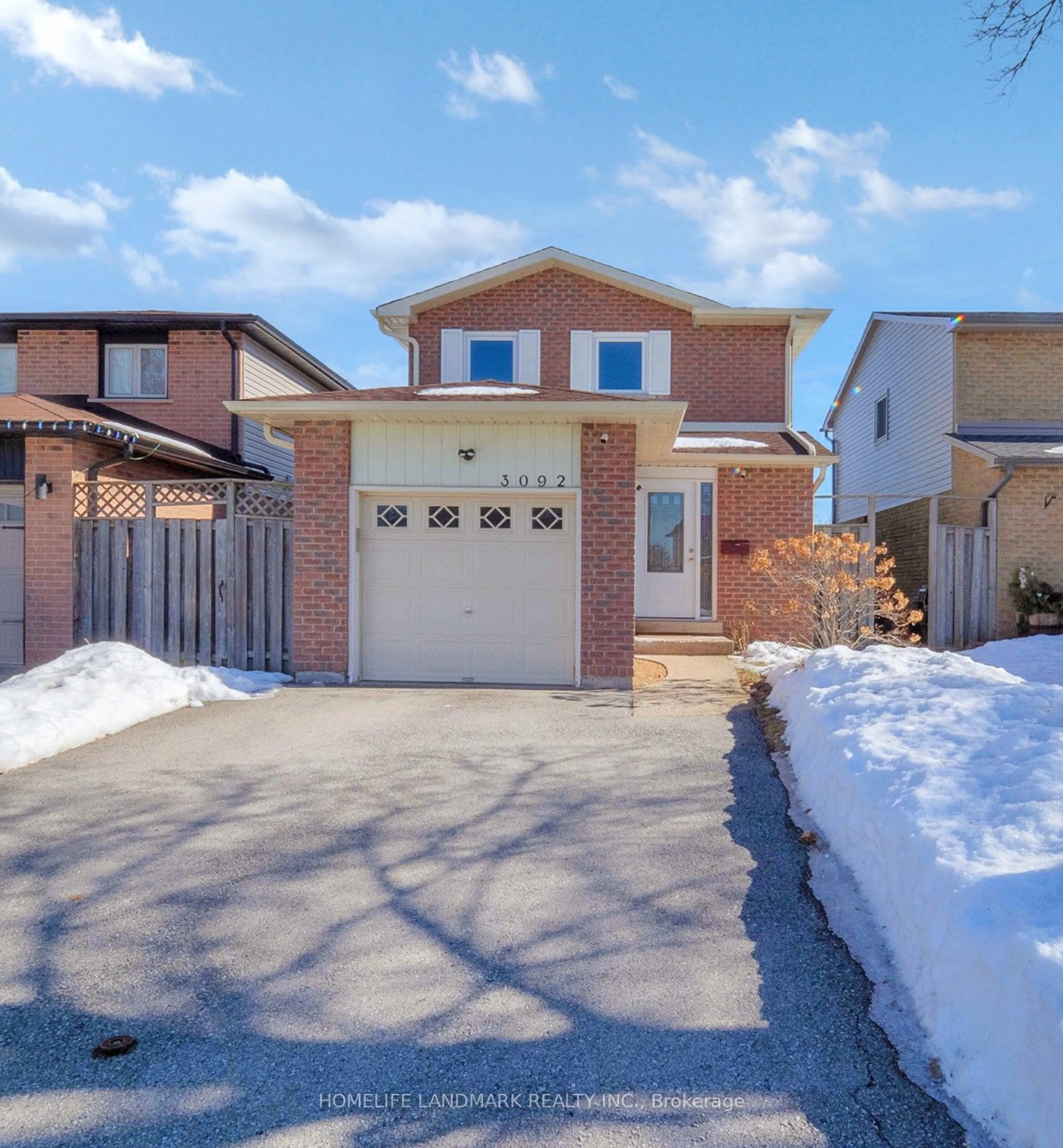 Home with brick exterior material, street for 3092 Plum Tree Cres, Mississauga Ontario L5N 4W9