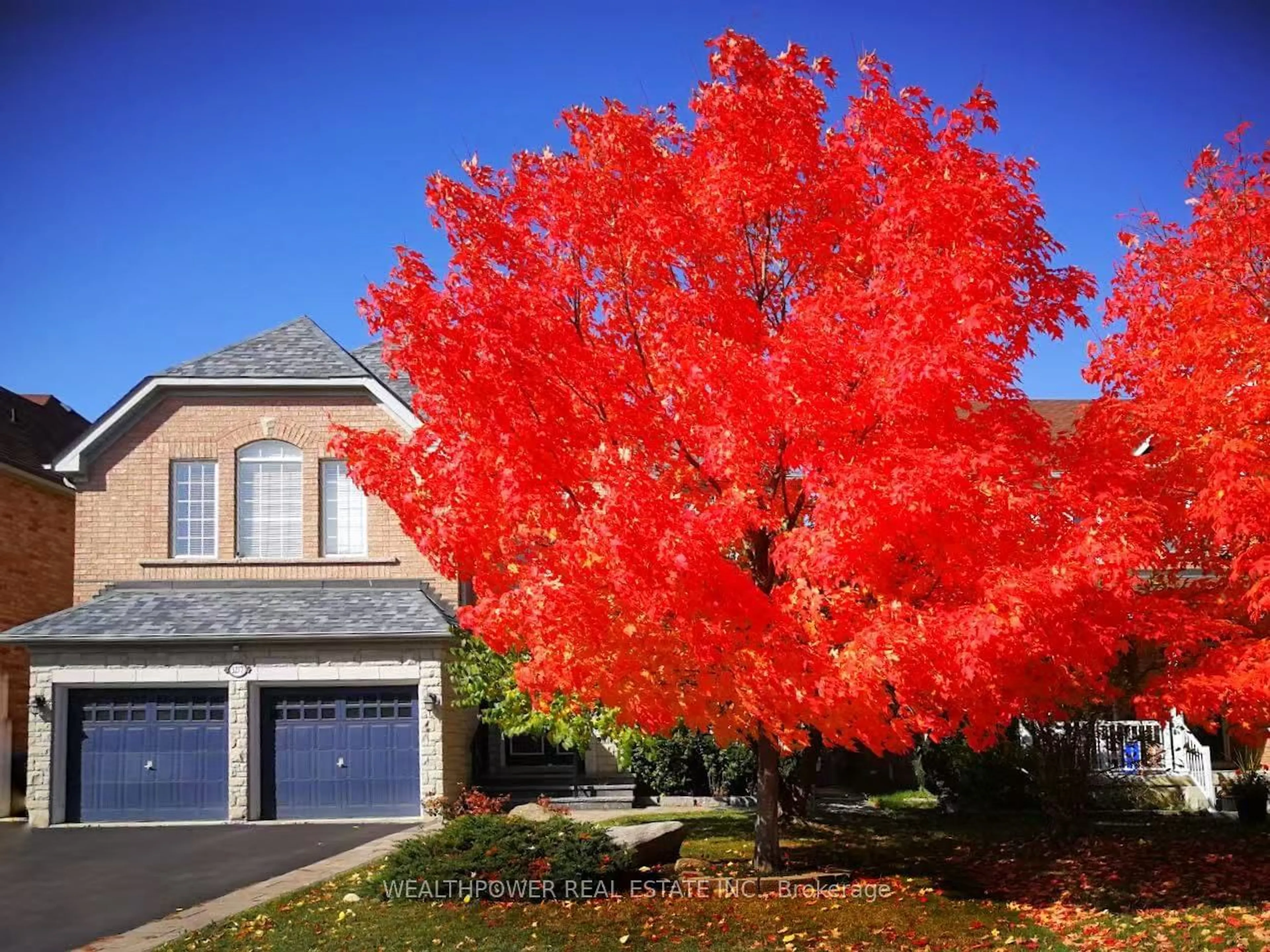 Home with vinyl exterior material, street for 3277 Topeka Dr, Mississauga Ontario L5M 7V1