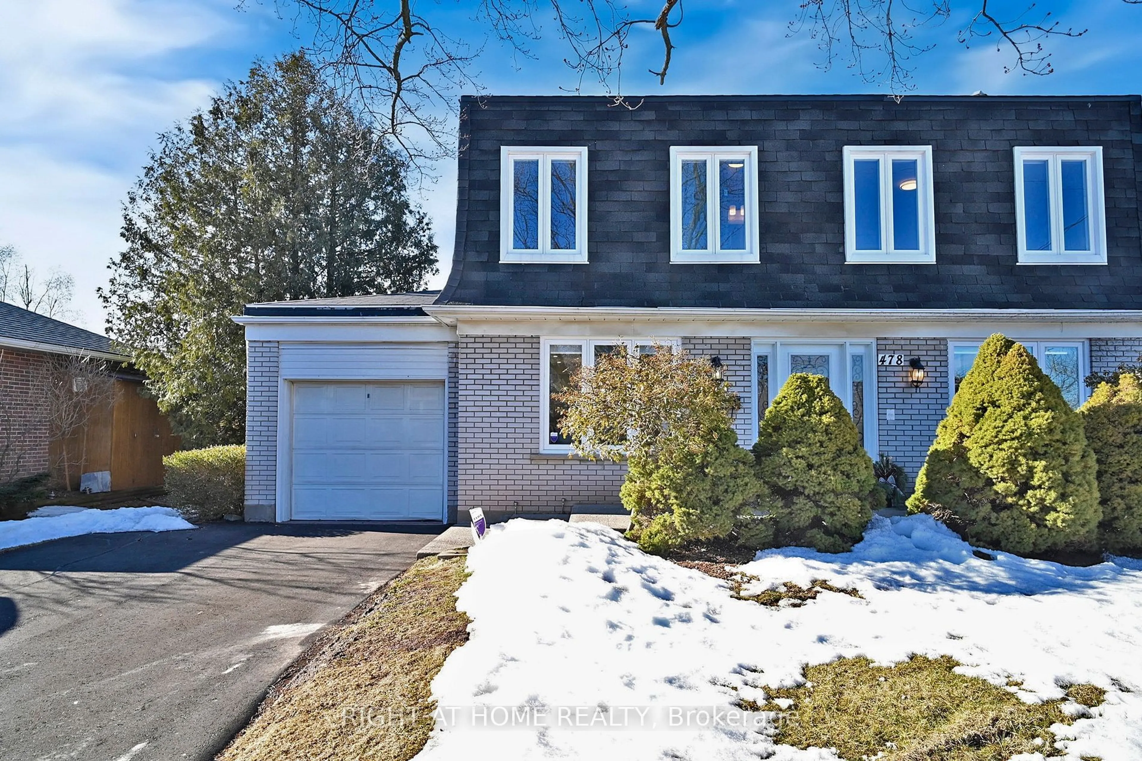 Home with brick exterior material, street for 478 Southland Cres, Oakville Ontario L6L 3N8