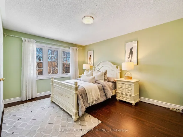Additional property image - 1550 Hollywell Ave