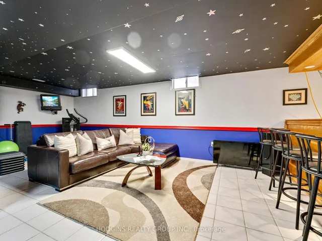 Additional property image - 1550 Hollywell Ave