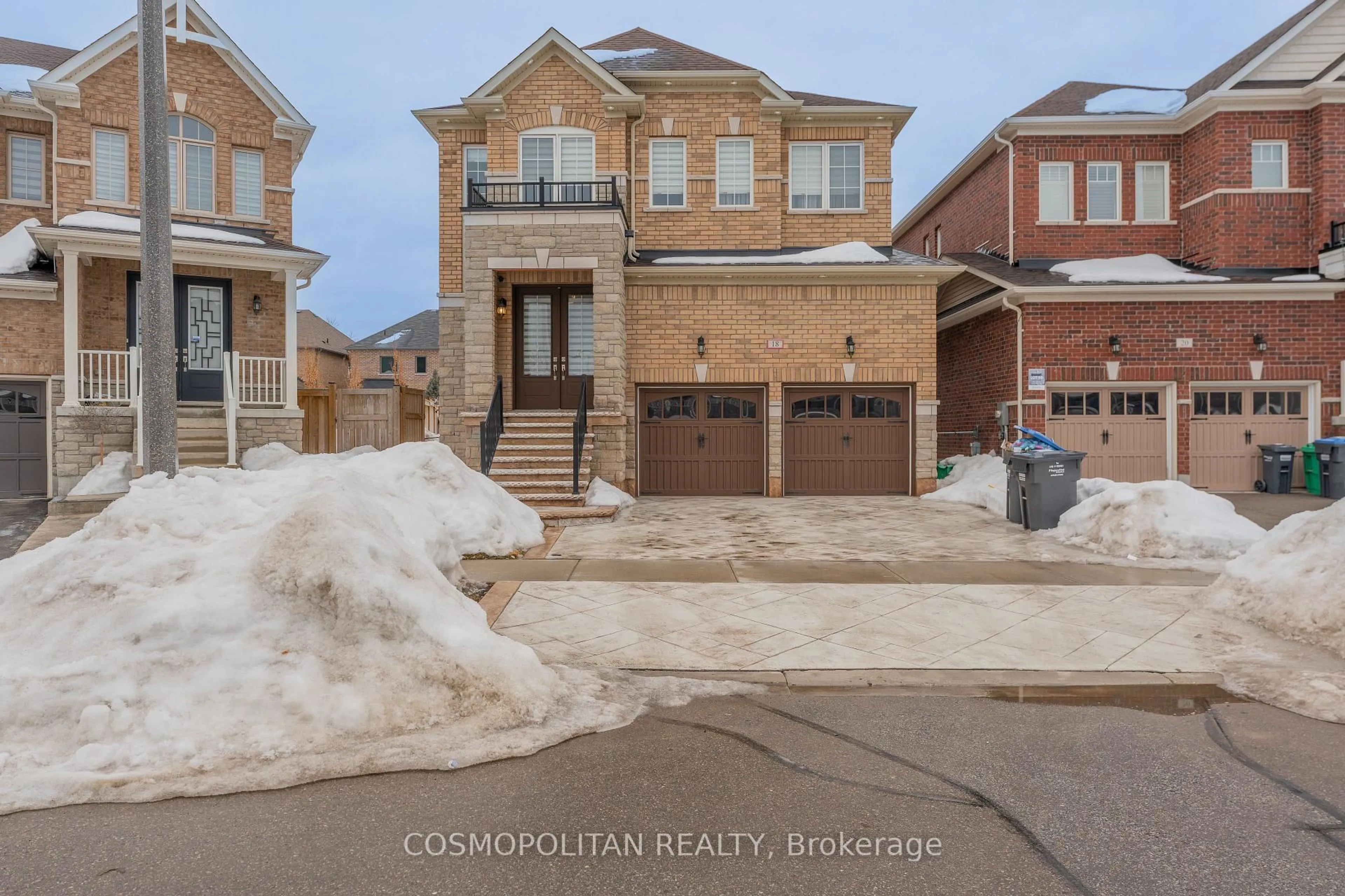 Home with brick exterior material, street for 18 Ash Hill Ave, Caledon Ontario L7C 4E8