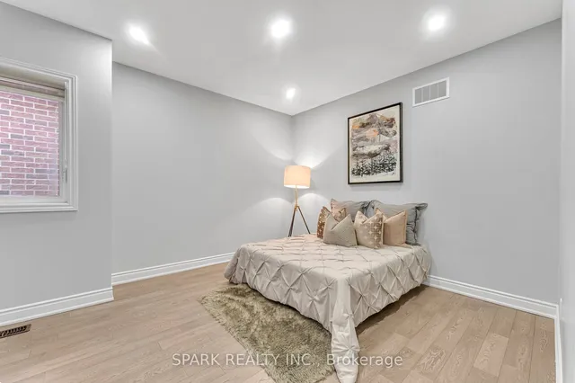 Additional property image - 60 Viva Gdns