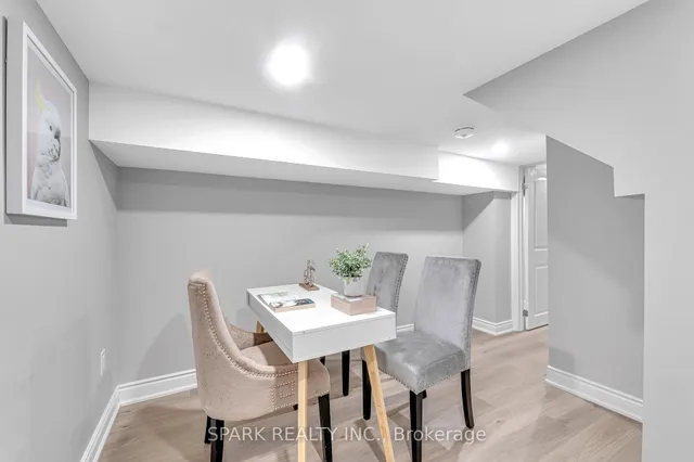 Additional property image - 60 Viva Gdns