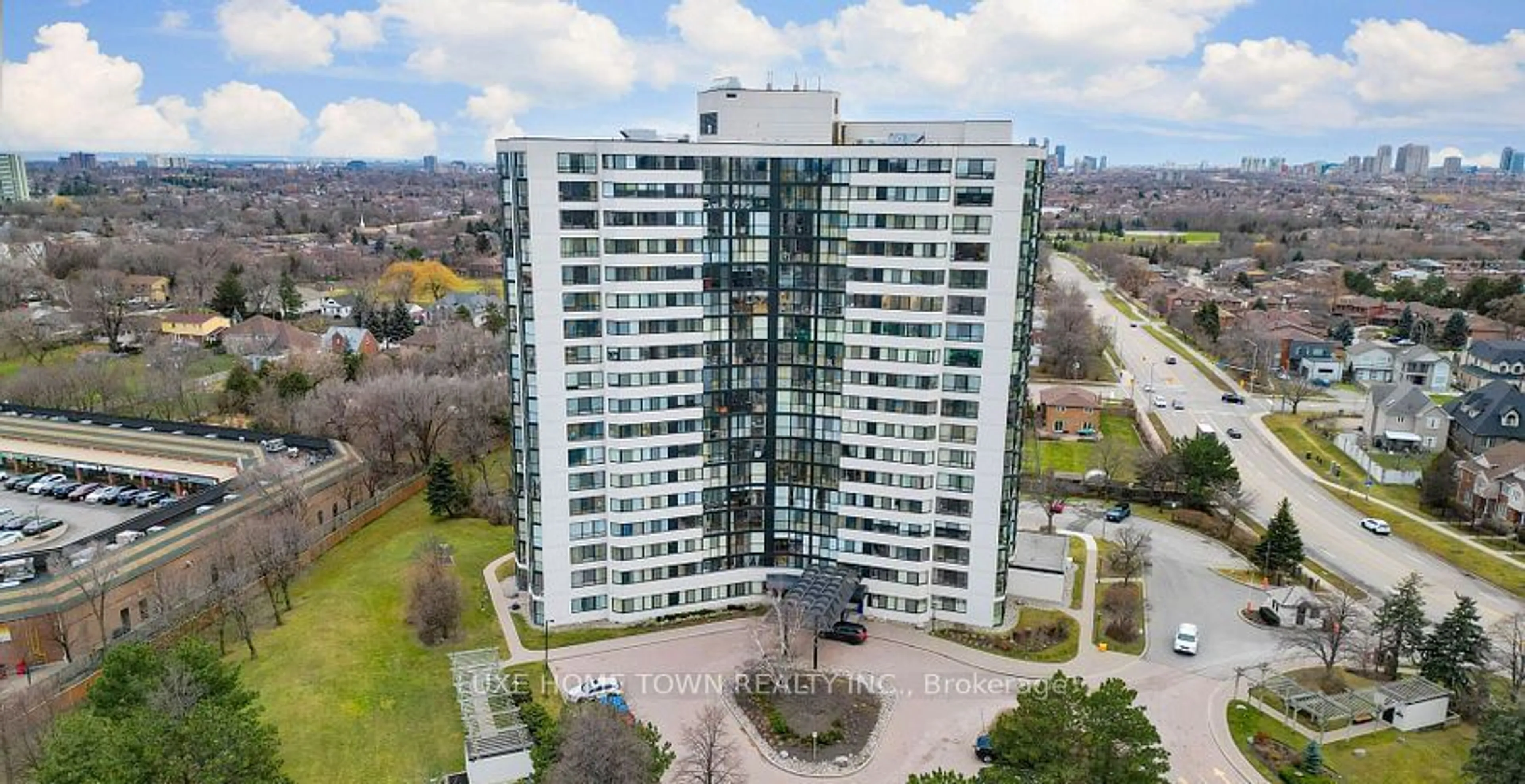 A pic from outside/outdoor area/front of a property/back of a property/a pic from drone, city buildings view from balcony for 1360 Rathburn Rd #Ph06, Mississauga Ontario L4W 4H4