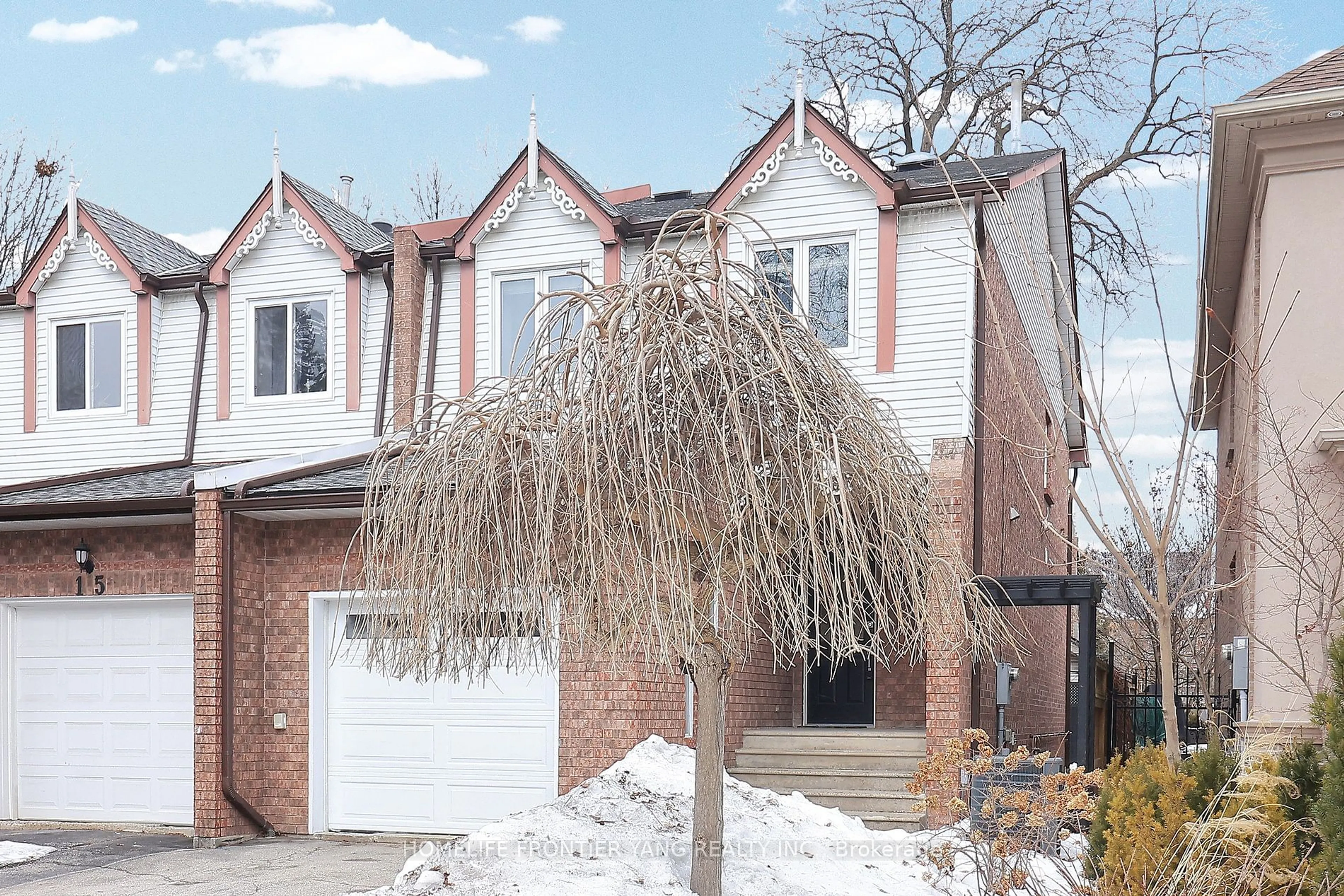 Home with brick exterior material, street for 13 Mohawk Ave, Mississauga Ontario L5G 3R5