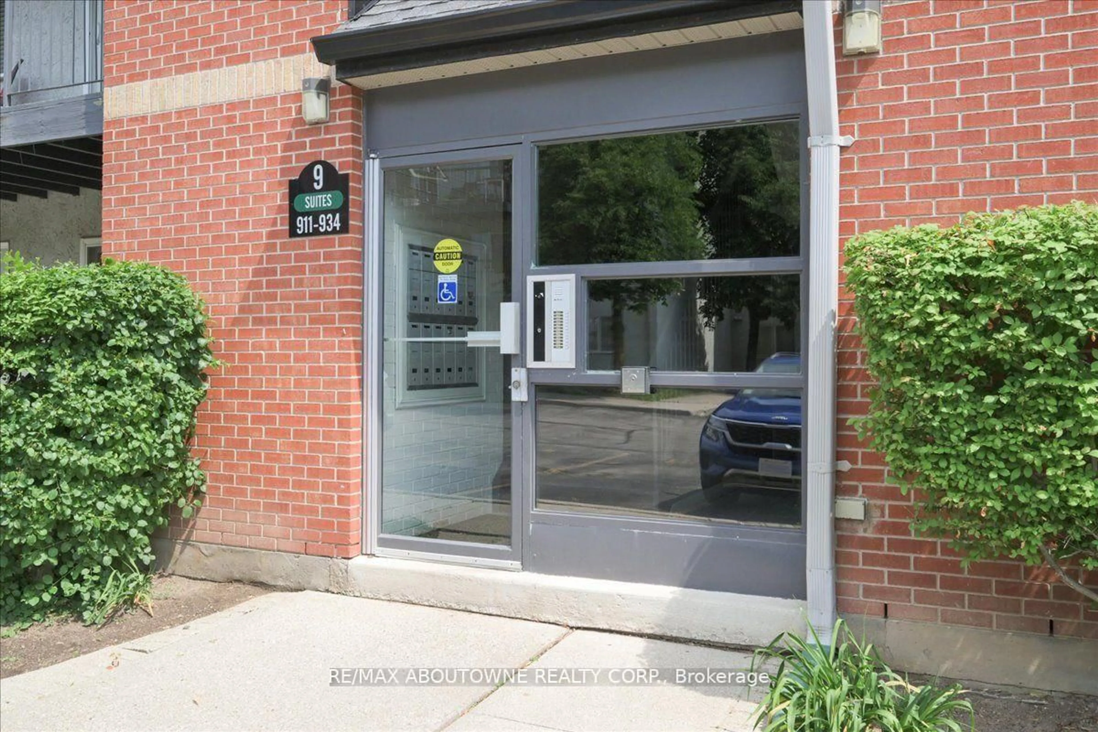 Unknown for 1450 Glen Abbey Gate #921, Oakville Ontario L6M 2V7