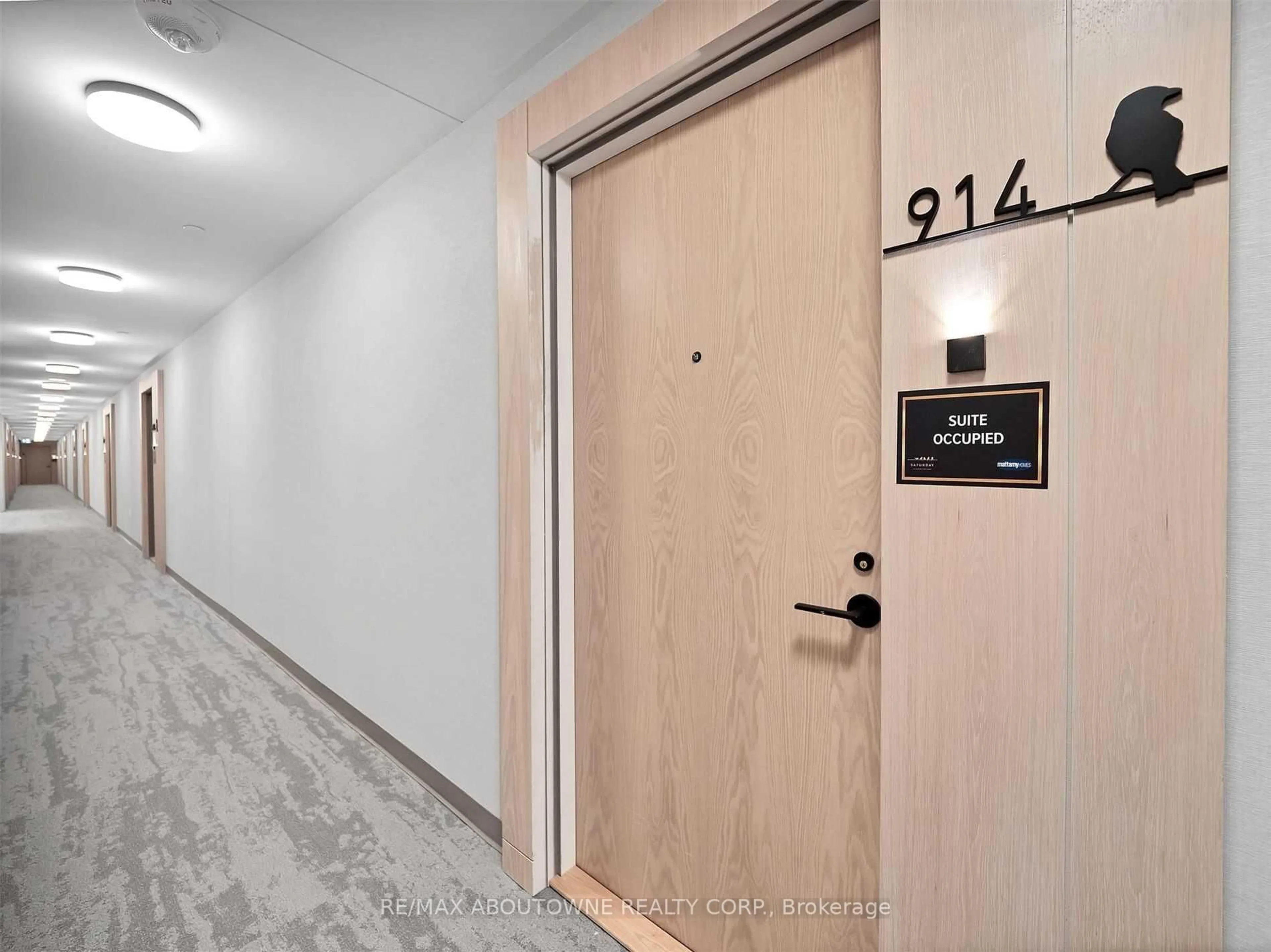 Indoor entryway for 50 George Butchart Dr #914, Toronto Ontario M3K 0C9