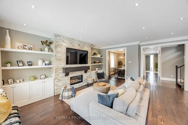 Additional image 28 of 54 Parkchester Rd
