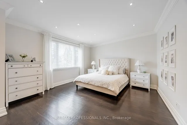 Additional image 18 of 54 Parkchester Rd