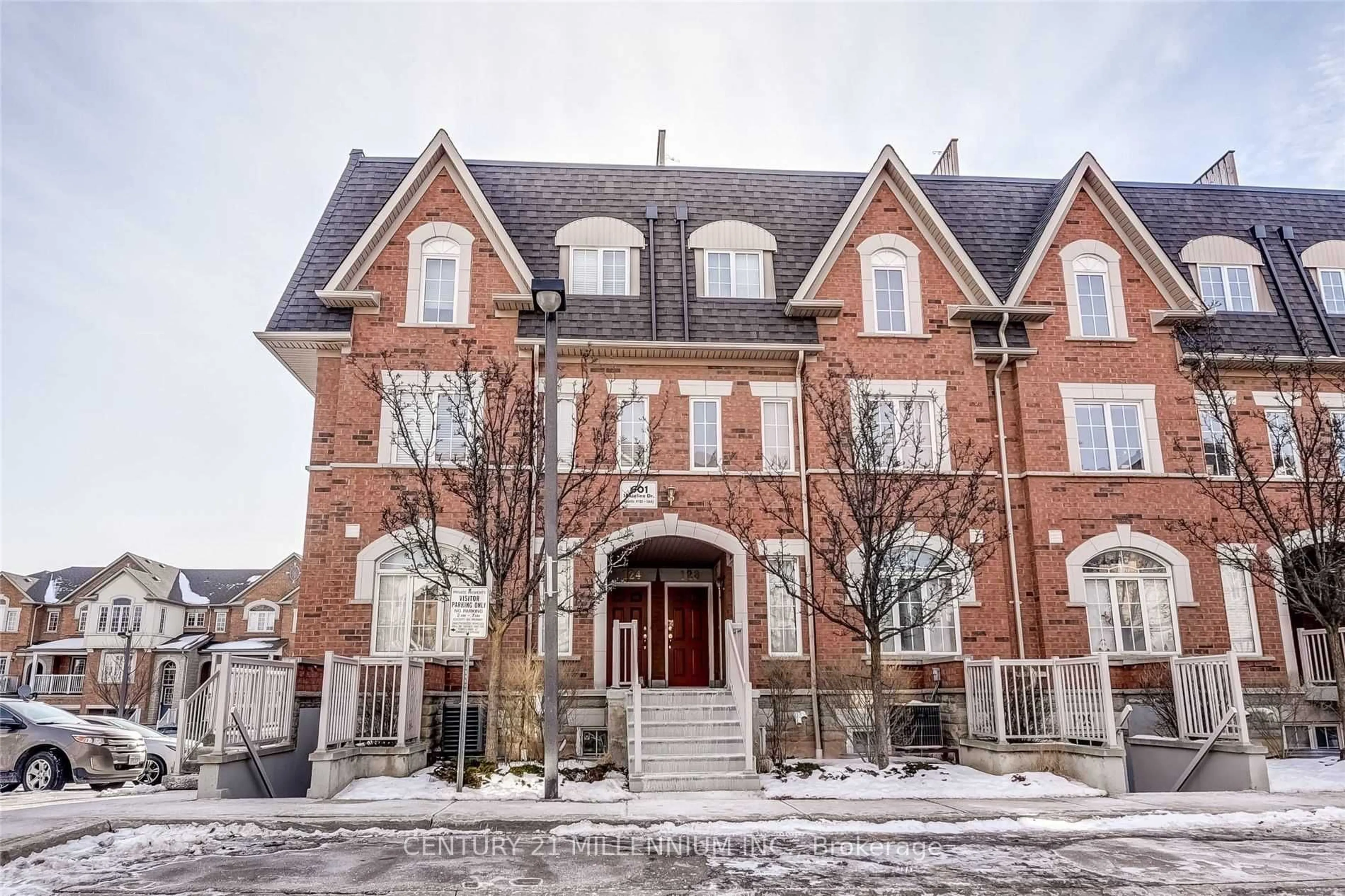 Home with brick exterior material, street for 601 Shoreline Dr #121, Mississauga Ontario L5B 4J9