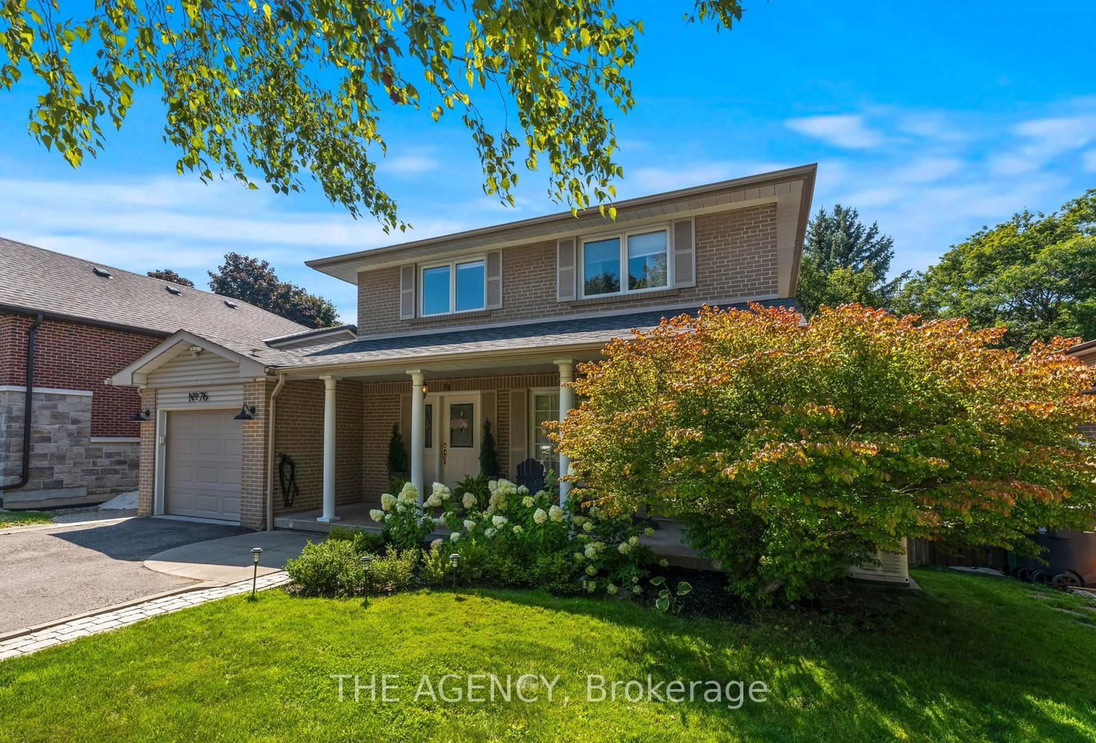 Home with vinyl exterior material, street for 76 Connaught Cres, Caledon Ontario L7E 2S1