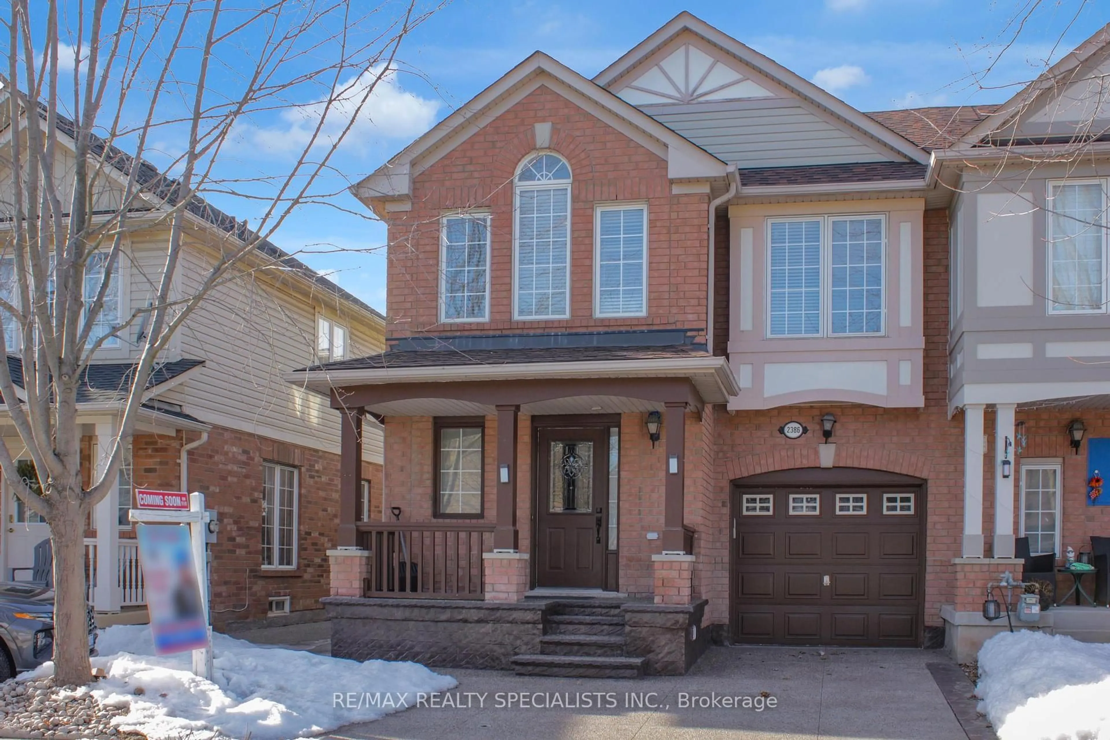 Home with brick exterior material, street for 2386 BAINTREE Cres, Oakville Ontario L6M 4X1