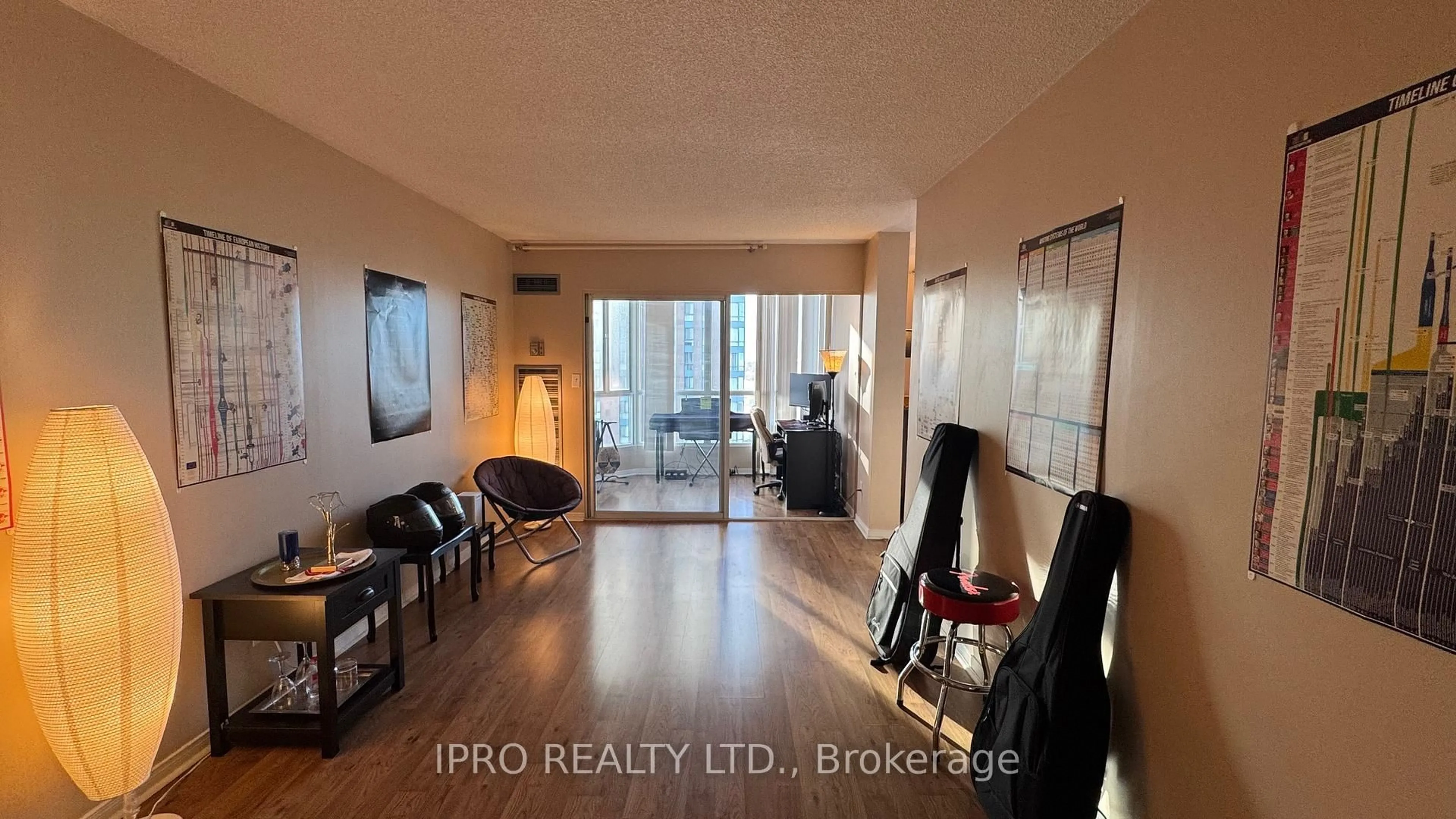 Unknown for 145 Hillcrest Ave #907, Mississauga Ontario L5B 3Z1