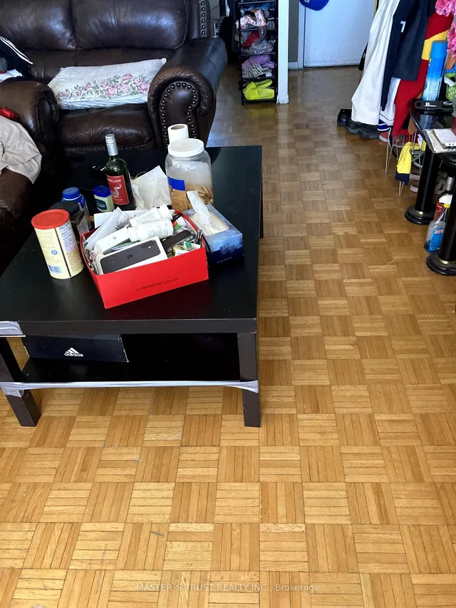 Additional property image - 4673 Jane St Unit 612
