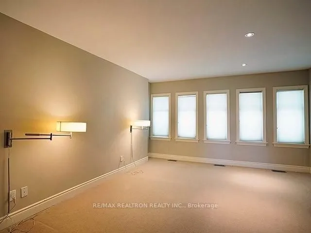Additional property image - 252 Ellis Ave