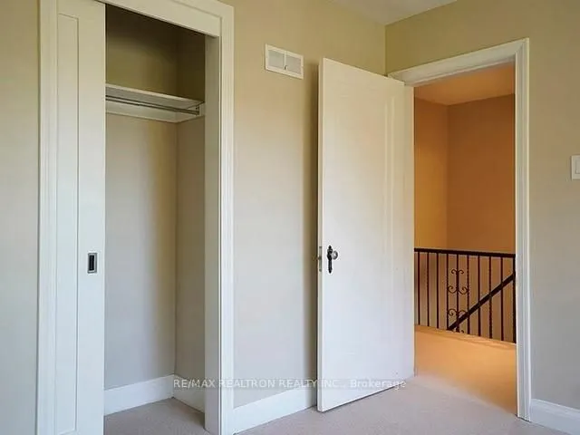 Additional property image - 252 Ellis Ave