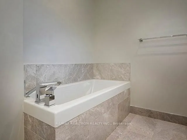 Additional property image - 252 Ellis Ave